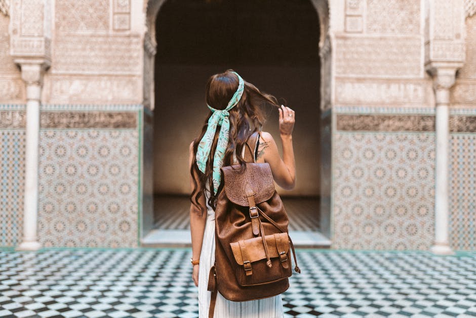 Solo travel woman city